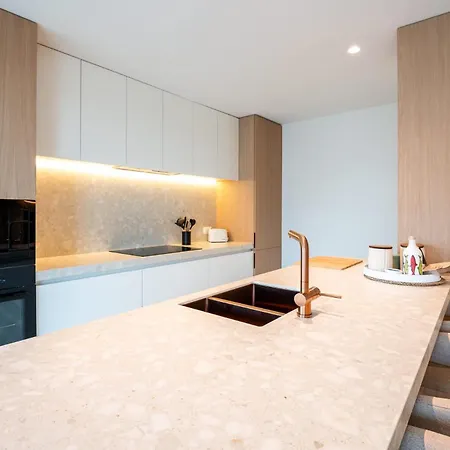 High-end New With 2 Bedrooms *