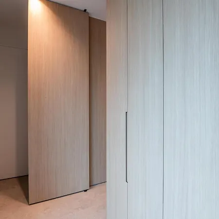 High-end New With 2 Bedrooms