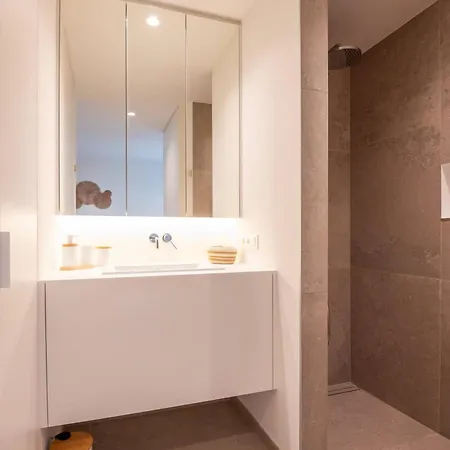 High-end New With 2 Bedrooms Apartamento